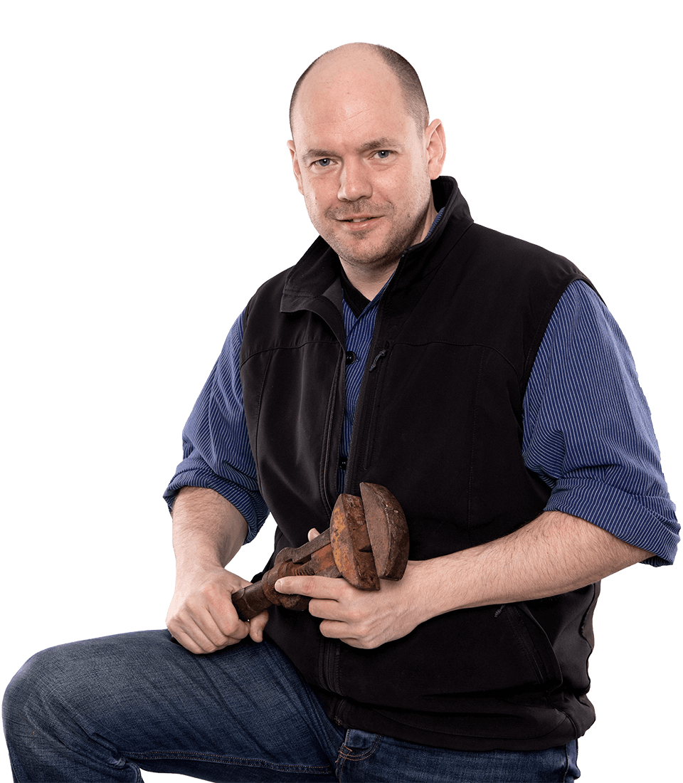 Kühn, Kuehn,  Weingut, Herzblut, Handwerker, Weinflasche, Rheingau, Oestrich Winkel, Genuss,  Weinetikett, Winzer, Weinmacher, Handwerk, Weinflasche, DeutscherWein, Handwerk, Andreas Kühn, Weinmanufaktur, Gutsausschank, Brennerei